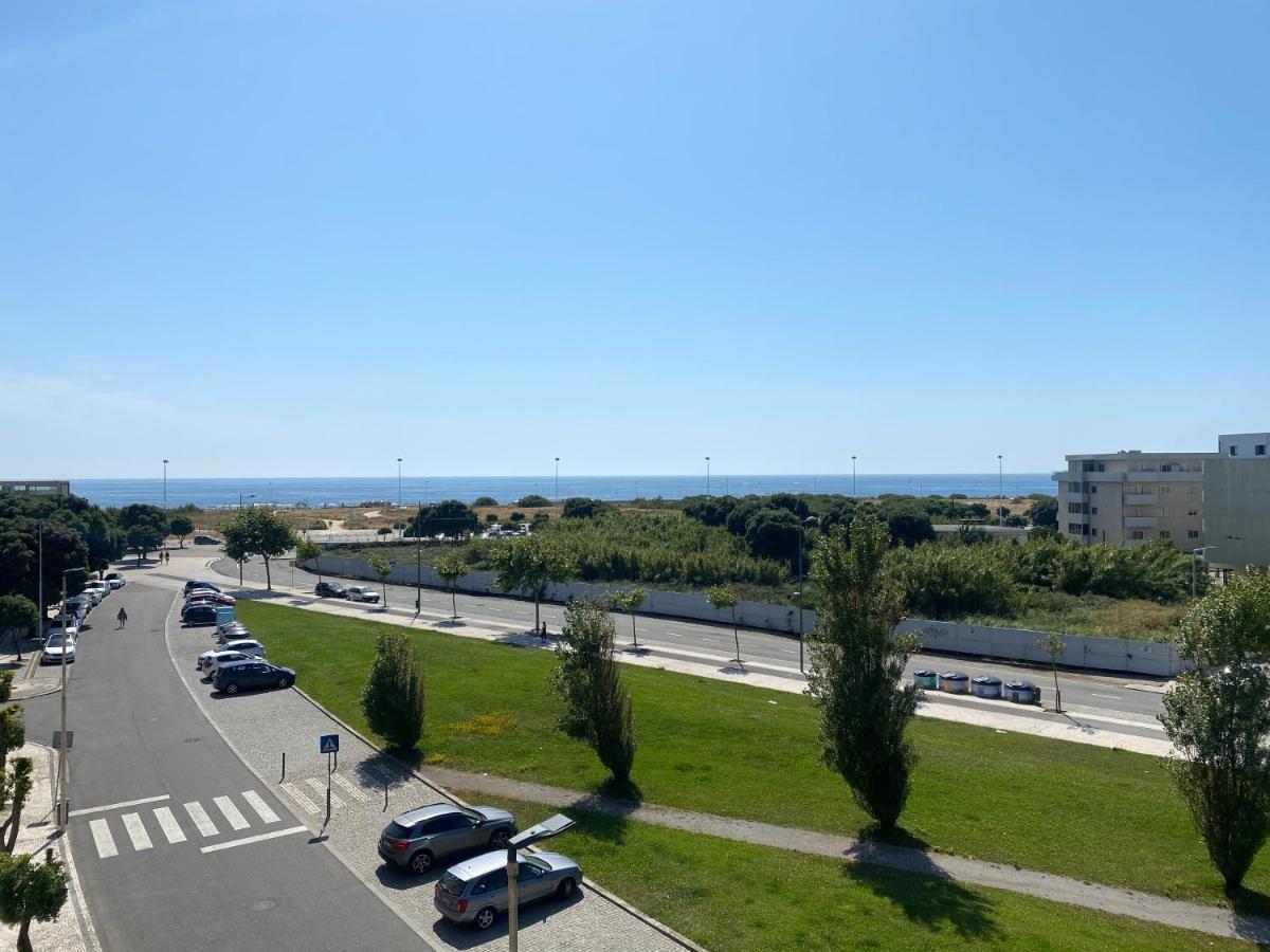 Beach Front With Rooftop 孔迪镇 外观 照片
