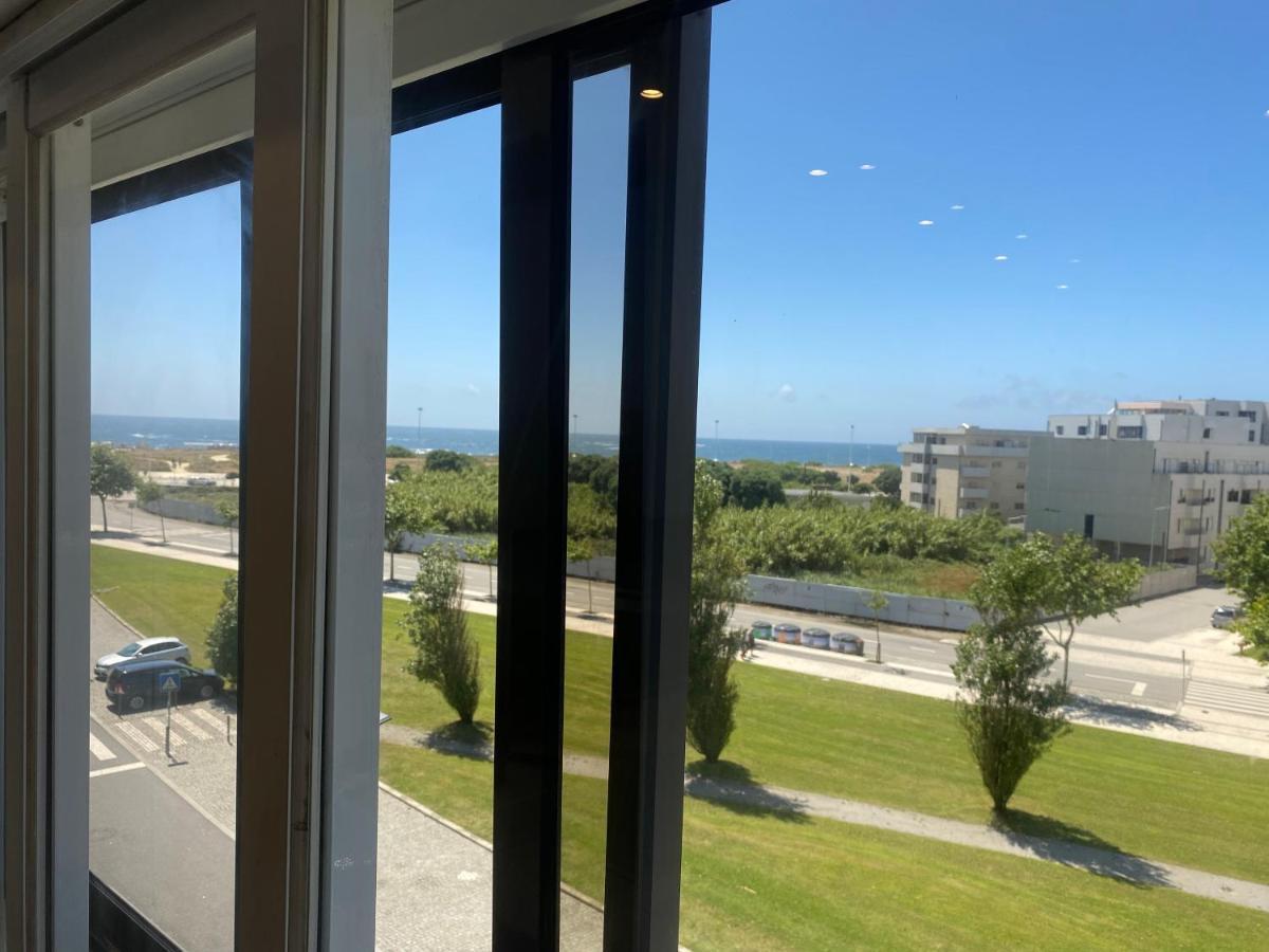Beach Front With Rooftop 孔迪镇 外观 照片